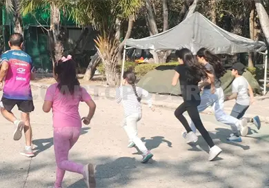 Capacitan al grupo de miniguías Capacitan al grupo de miniguías