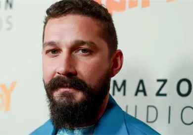 Revocan libertad condicional de LaBeouf Revocan libertad condicional de LaBeouf