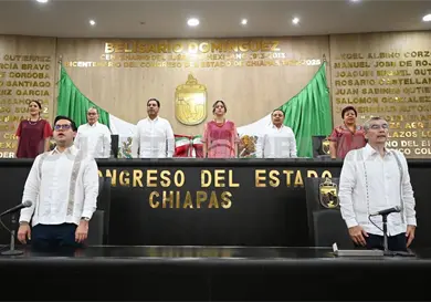 Entregan Medalla &Aacute;ngel Albino a Florentino P&eacute;rez