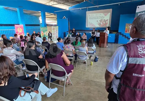Certifican a escuelas promotoras de la salud