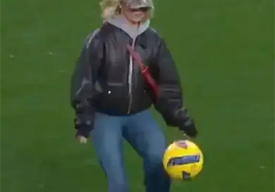 Sydney Sweeney muestra su "talento" Sydney Sweeney muestra su "talento"