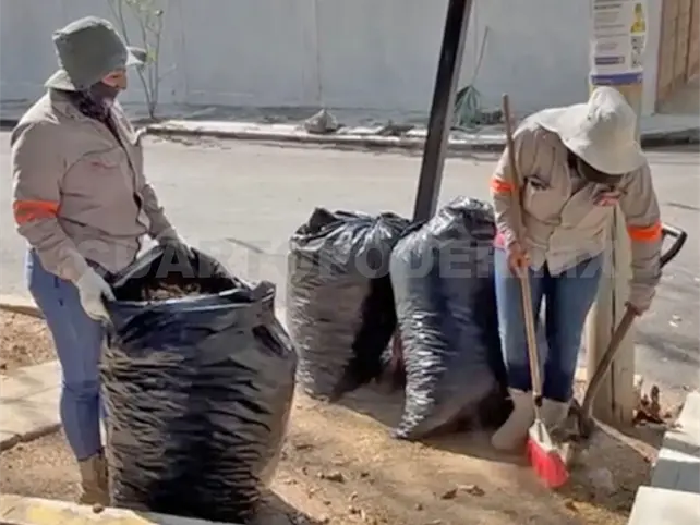 Cuadrillas: manos que limpian la ciudad Cuadrillas: manos que limpian la ciudad