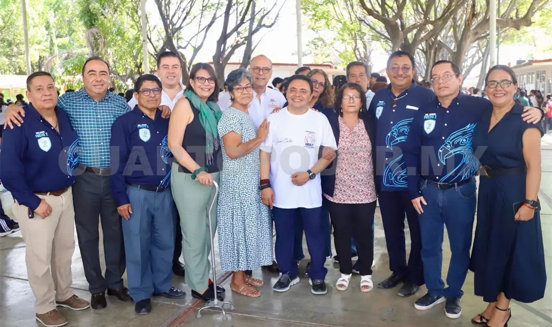 Moreno Guillén recordó su propia etapa como estudiante y compartió parte de la historia de su institución. Cortesía