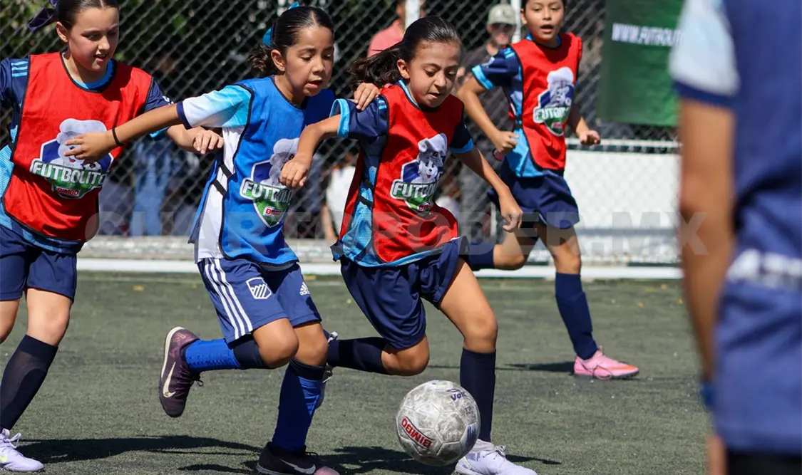 Carmen Hernández firmó una actuación histórica al marcar los diez goles del encuentro. Alan Pola/CP