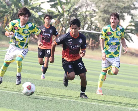 Lechuzas imparables: golean 3-0 al Antequera