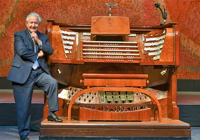 Presentan &Oacute;rgano Monumental con gala