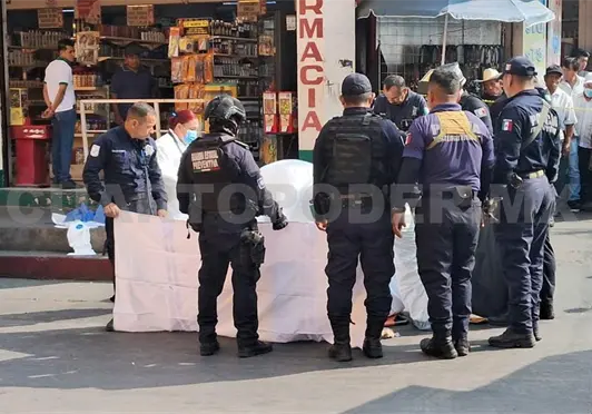 Pierde la vida peat&oacute;n sobre la carpeta asf&aacute;ltica