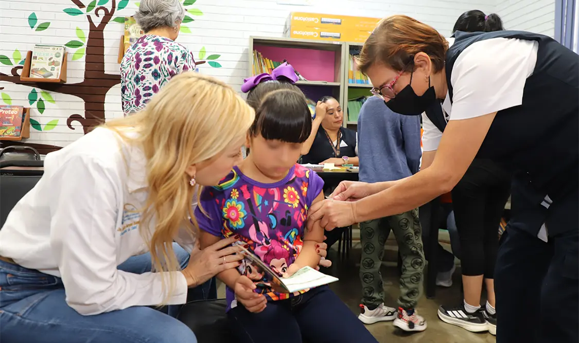 El subsecretario reiteró que la vacunación sigue siendo la única estrategia efectiva para controlar el sarampión. Cortesía