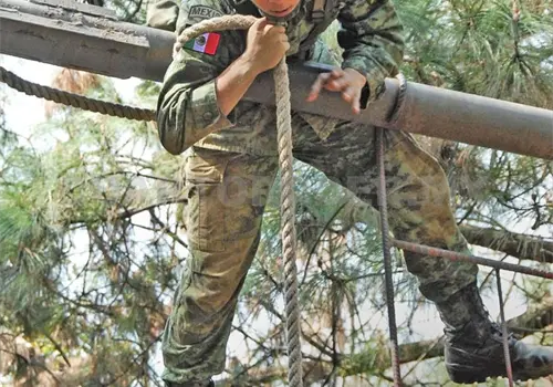 Aplican diversas pruebas f&iacute;sicas para la militar