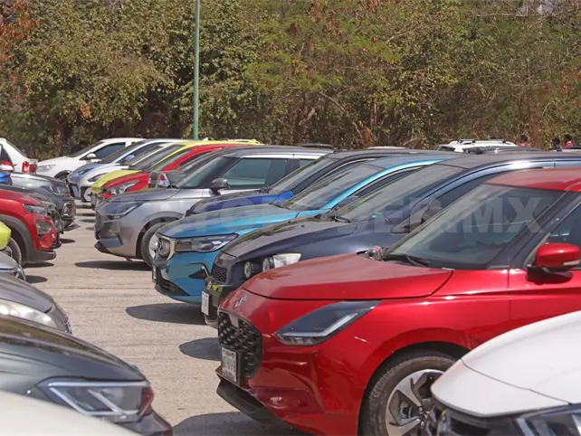 Choferes de plataformas denuncian abandono Choferes de plataformas denuncian abandono