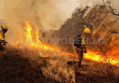 Acercan estrategia contra incendios a zonas cr&iacute;ticas