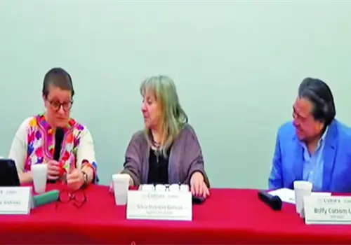 Centros P&uacute;blicos deben ser libres