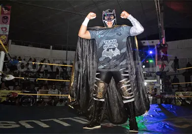 Jaguar Negro Jr. triunfa ante consagrados