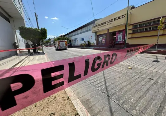 Por conato de incendio desalojan primaria Por conato de incendio desalojan primaria