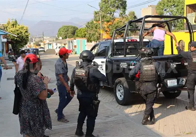 Tras robar celular van en persecuci&oacute;n de los ladrones