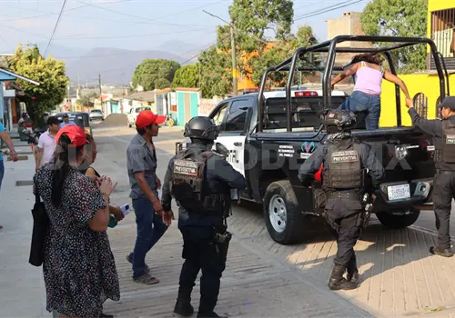 Tras robar celular van en persecuci&oacute;n de los ladrones