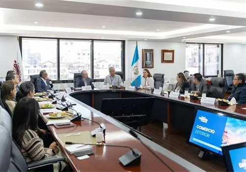 Canaco se re&uacute;ne con empresarios de Guatemala