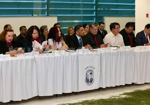 Presenta Fanny L&oacute;pez Informe de actividades