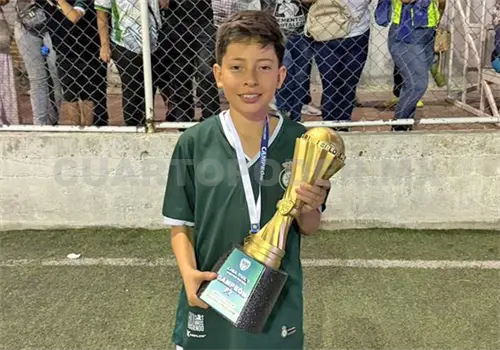 I&ntilde;aki Hern&aacute;ndez destaca como promesa