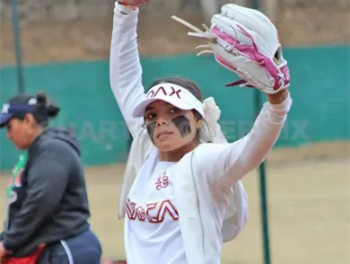 Karla Cuevas, talento desde la lomita