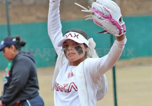 Karla Cuevas, talento desde la lomita