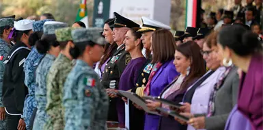 Reconocen a mujeres de las Fuerzas Armadas