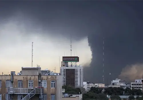 Lanza Emiratos &Aacute;rabes ofensiva en contra de Ir&aacute;n