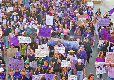 Conmemoran el 8M en la capital