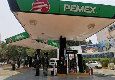 Cierre del estrecho de Ormuz podr&iacute;a disparar petr&oacute;leo