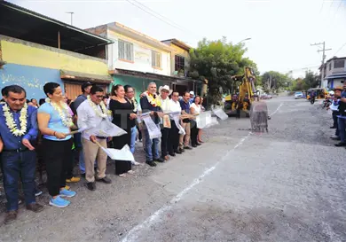 En marcha la pavimentaci&oacute;n de una calle m&aacute;s