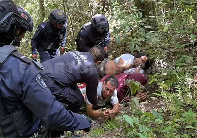 Despojan a empleados y los dejan en paraje