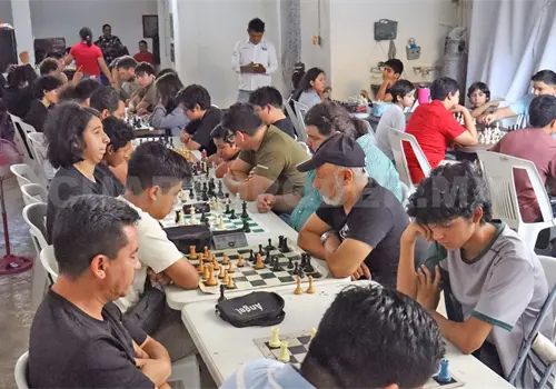 Euclides Herrera domina el tablero