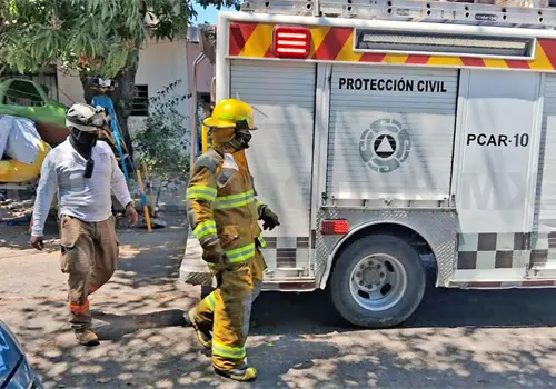 Altar provoca incendio en una vivienda