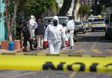 Hallan sin vida a dos adultos mayores dentro de cisterna