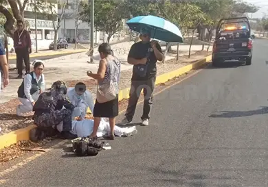 Se debate entre la vida y la muerte al ser arrollada Se debate entre la vida y la muerte al ser arrollada