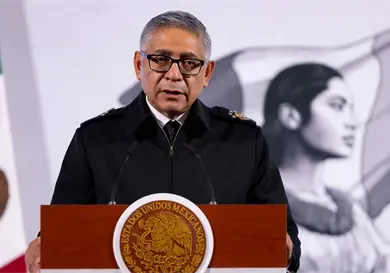 Buscan equilibrio entre taxistas y plataformas