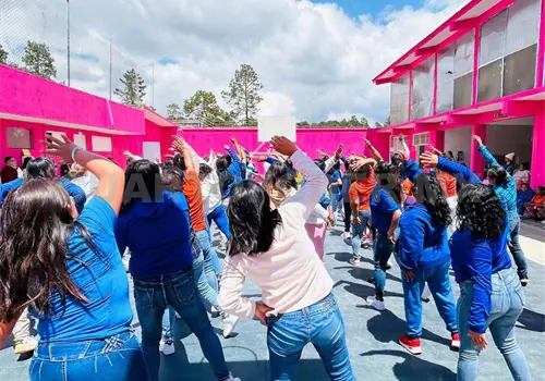 Brindan atenci&oacute;n m&eacute;dica a mujeres en el Cerss 5