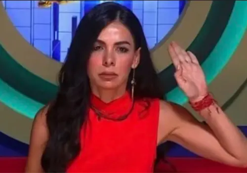 Vanessa Arias denuncia violencia
