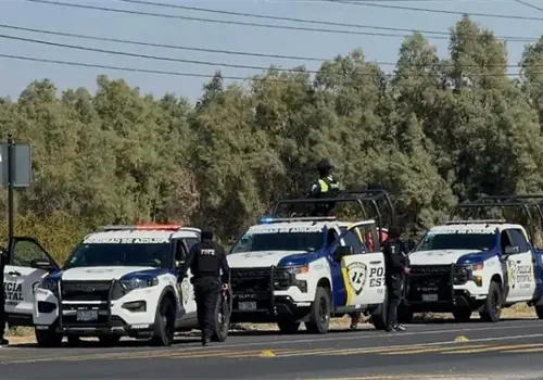 Ataca comando a polic&iacute;as en Juventino Rosas