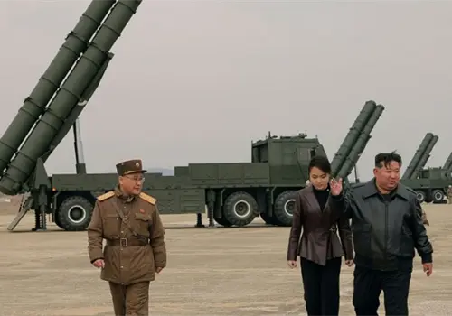 Realizan ejercicio con lanzacohetes m&uacute;ltiples