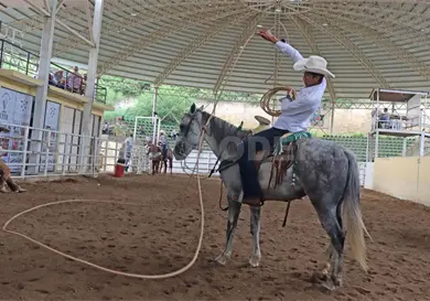 Dorados de la Selva abre con triunfo