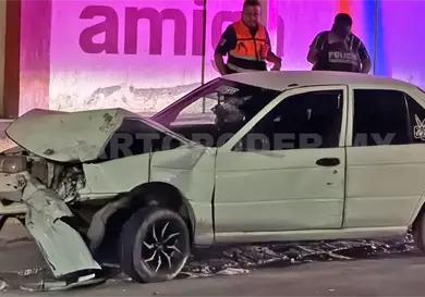 Aparatosa colisi&oacute;n deja dos lesionados