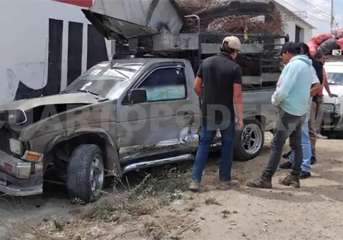 Carambola en libramiento Sur entre tres camionetas