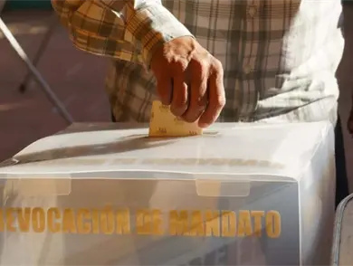 Plan B va por recorte de regidores en municipios