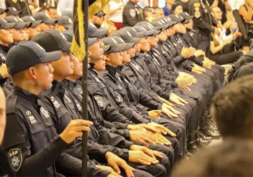 Primera generaci&oacute;n de cadetes, 112 graduados