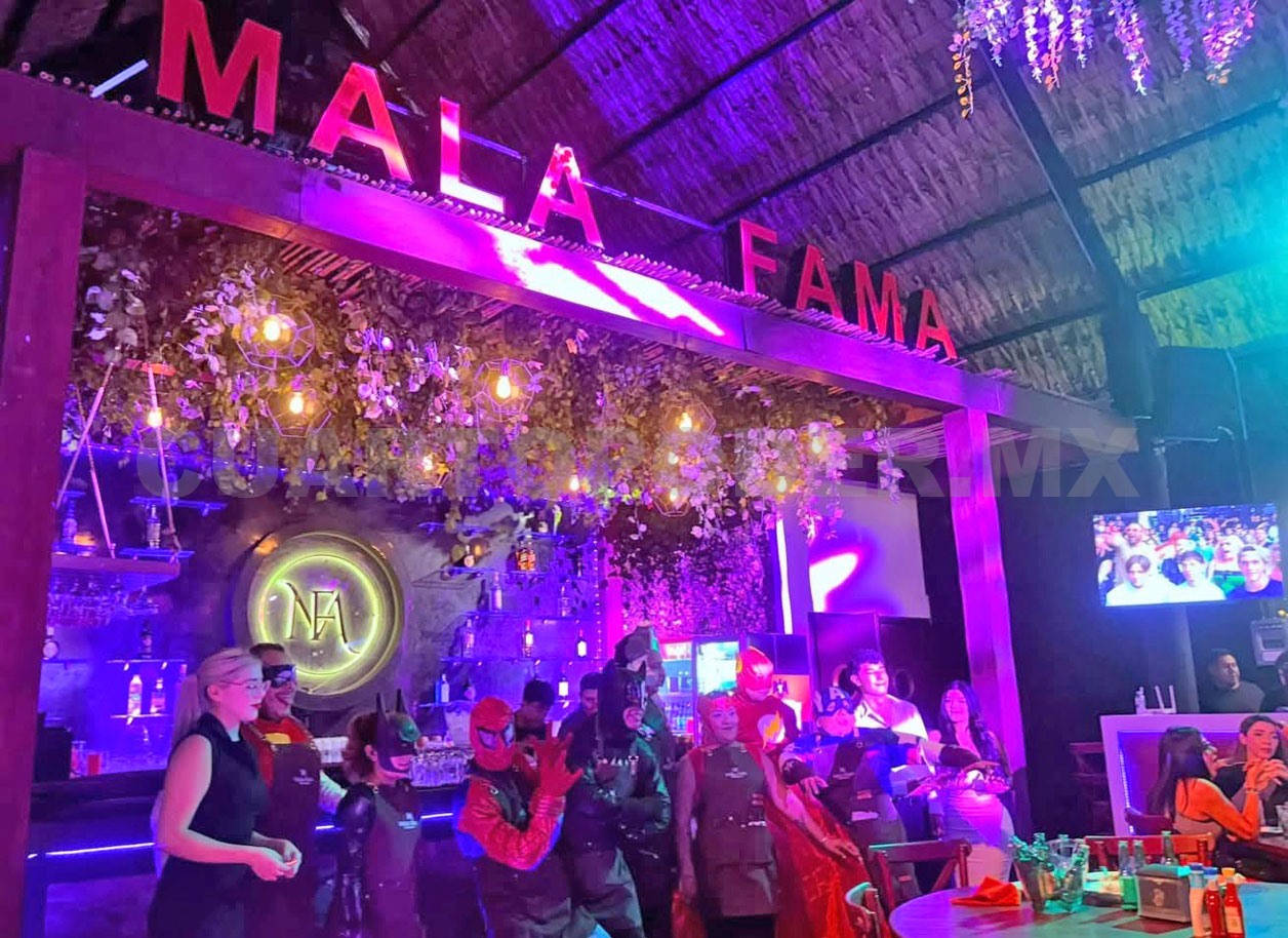 J&oacute;venes abren restaurante en Tuxtla