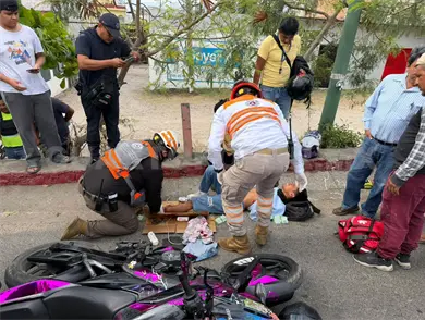 Lo atropellan en calzada y termina fracturado