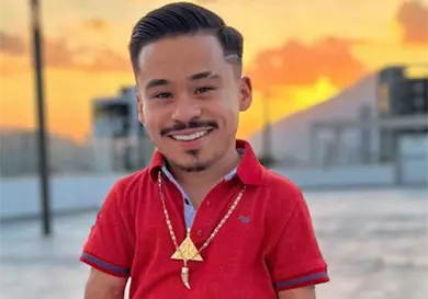 Abelito llega a la comedia