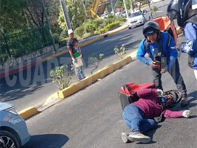 Joven resulta lesionado en accidente de tr&aacute;nsito