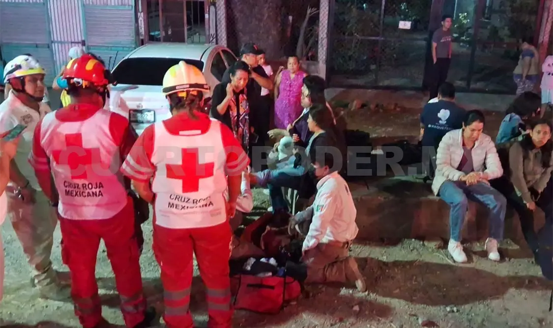 La Cruz Roja y PC auxiliaron a los 10 afectados, tres de los cuales fueron hospitalizados. Ulises Villalobos / CP
